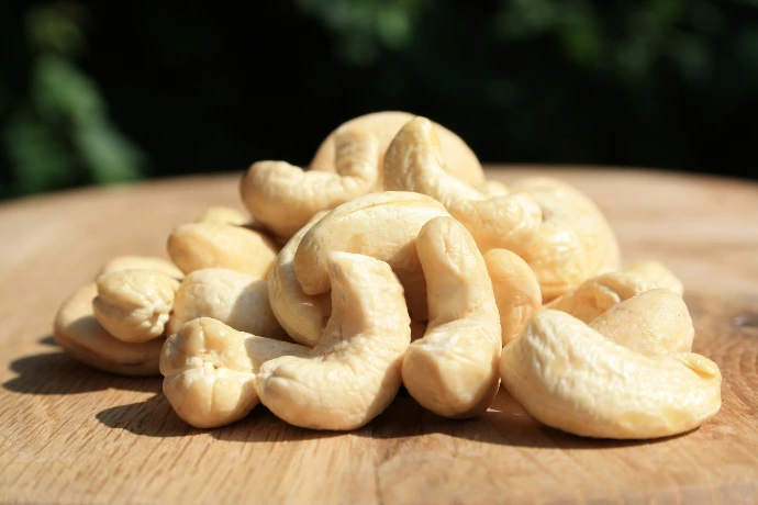 Cashew kernels WW180