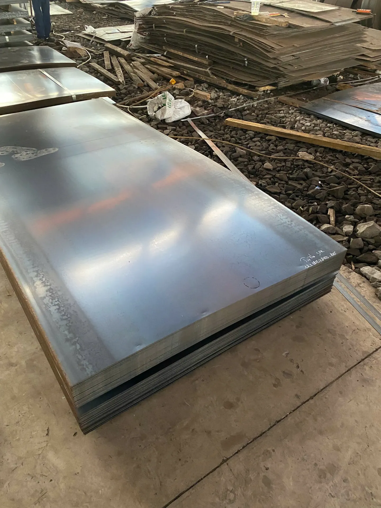 THÉP TẤM CÁN NÓNG SPHC, 1.8*1250*2500
